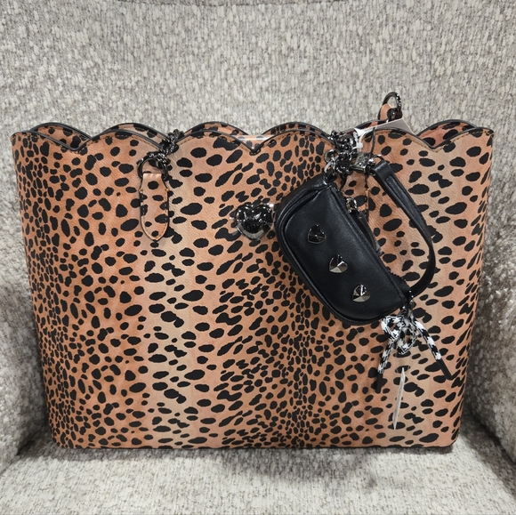 NEW Betsey Johnson Leopard Tote Handbag